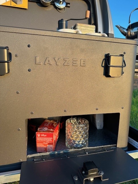 Layzee Gestell 62x82 11.jpg